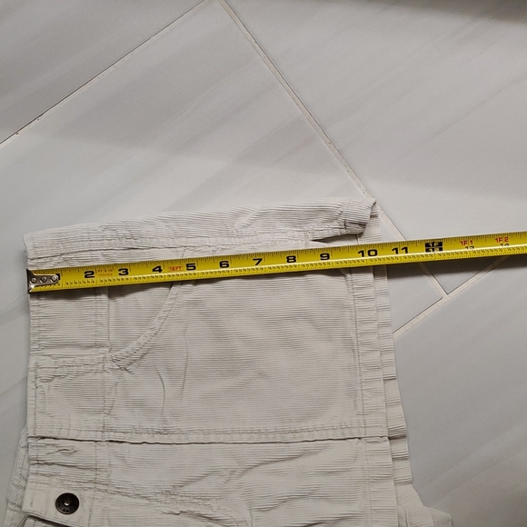 VINTAGE Corduroy American Eagle Outfitters Off-White Shorts Sz 6 EUC - Picture 8 of 13